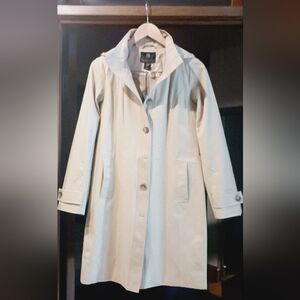 House of Harlow 1960 Cream XS Trench Coat